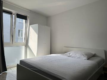 31m² 200M COLOGNE STATION CENTRAL FULL SERVICED KITCHEN BATH WASHING MACHINE HIGHSPEED WIFI, Koln Amsterdam Apartments for Rent