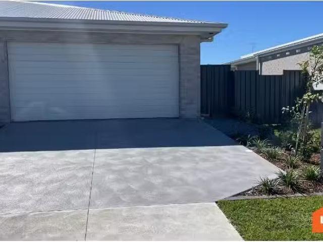 31a Hewitt Road, Lochinvar Apartment for rent Listed by Leah.