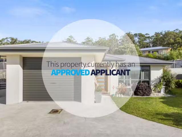 31A Stirling Avenue, BLACKMANS BAY, TAS 7052 Villa for Rent