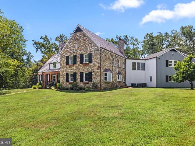 3204 Mountain Road