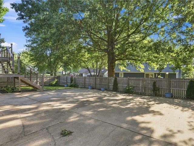 3204 SE 5TH Court