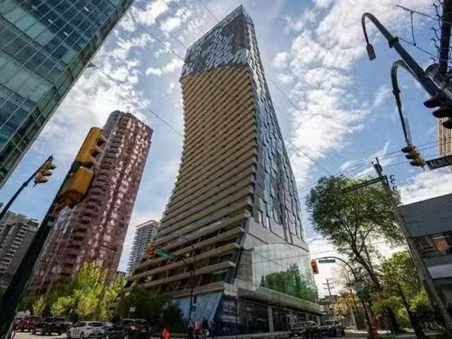 3204 1568 Alberni Street, Vancouver, BC, V6G 0E3 lease for l.