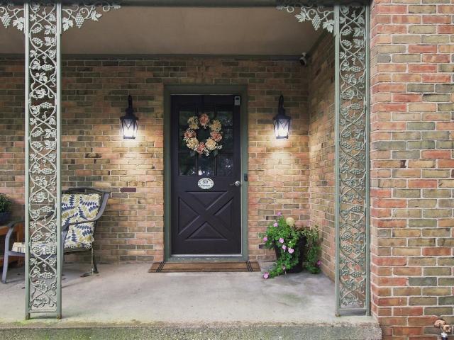 3205 Lakeshore Drive