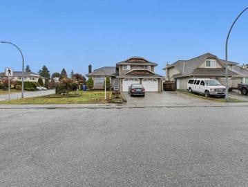32066 Sorrento Avenue, Abbotsford, BC, V2T 5B7 house for sale | Listing ID R3117 | Royal LePage