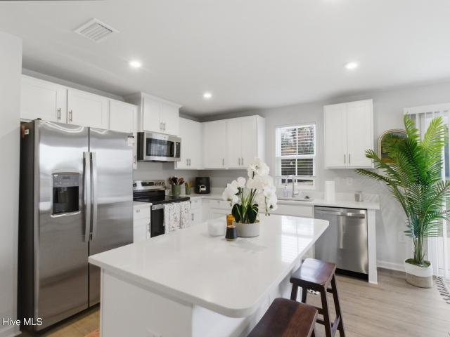 3206 Penguin Circle