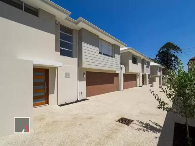 3/207 Vincent Street, WEST PERTH Townhouse for rent Listed by.