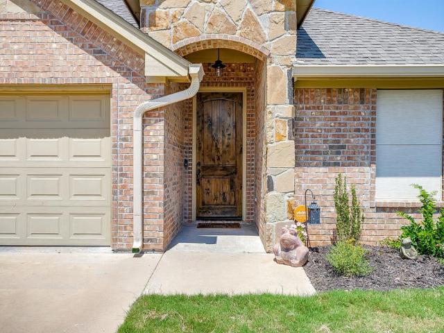 3207 Windcrest Drive