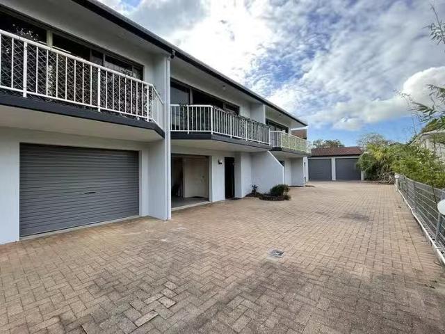 3/208 Cypress Street, Urangan, QLD 4655