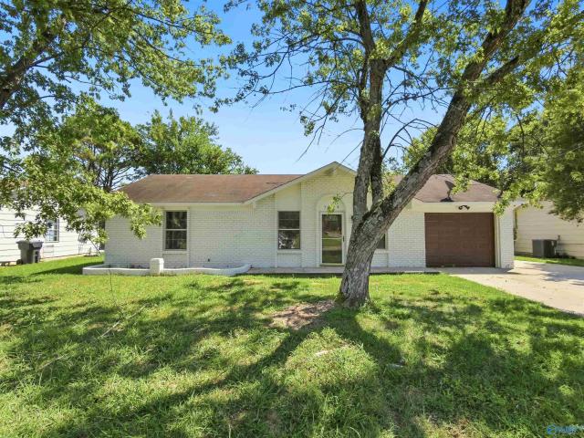 3208 Sandlin Road SW