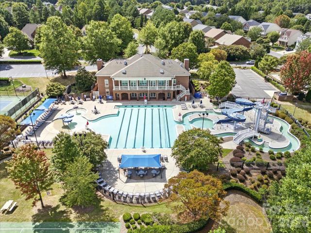 3209 Hartford Way