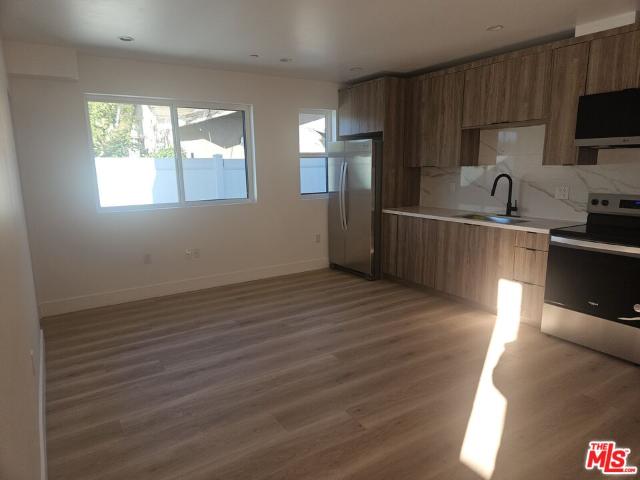 3209 W 18th St, Unit 3209 #4, Los Angeles, CA 90019 | MLS #26707