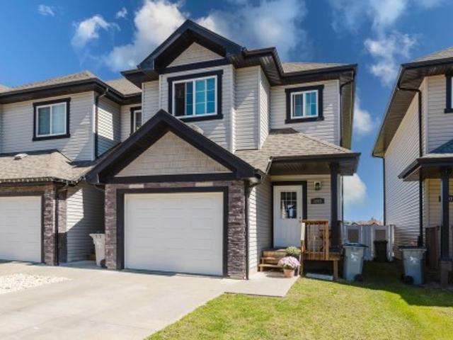3209 67 Street, Beaumont, AB, T4X 0W7 townhouse for sale | Listing ID E4505 | Royal LePage