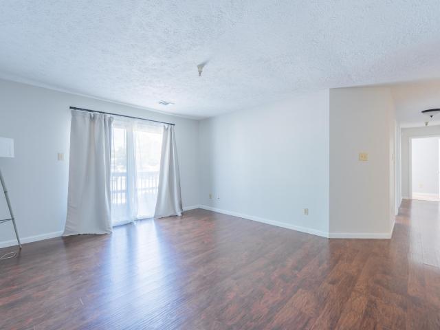 3200 E John Hinkle Place