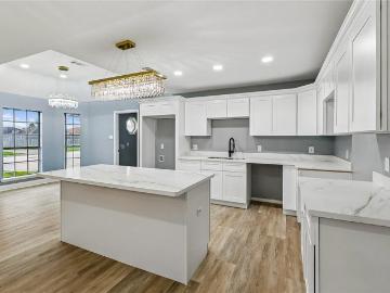 3200 Lakewood Drive