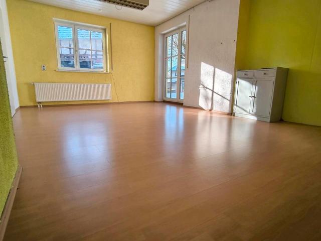 3200qm Grund Altbau + Neubau Baujahr 2003 270 qm Gesamt Scheune