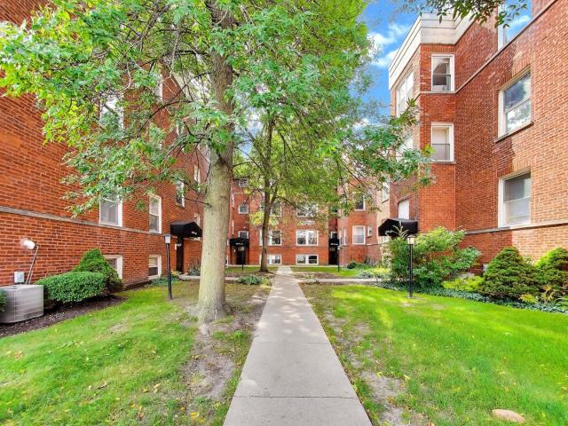 3201 W Argyle Street # 3S