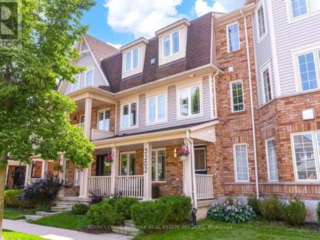 3202 Munson Crescent, Burlington, ON, L7L 3B9 house for sale | Listing ID W13722 | Royal LePage