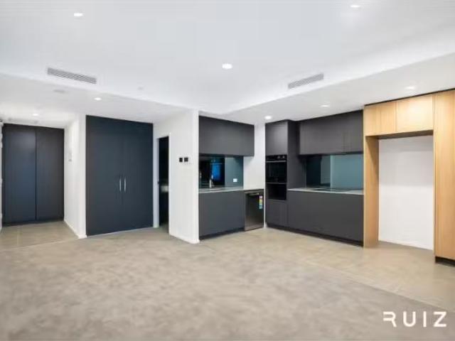320/327 Northbourne Avenue, Lyneham Apartment for rent Listed.
