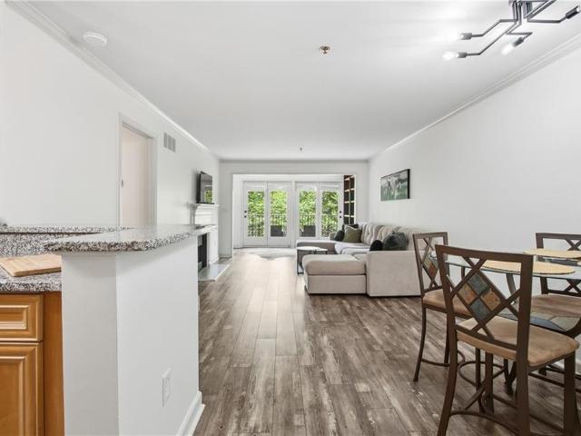 3203 Lenox Road NE 32