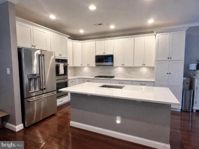 3203 Whisper Lane # 128