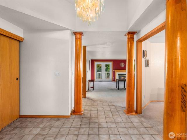 3203 Woodland Drive SW