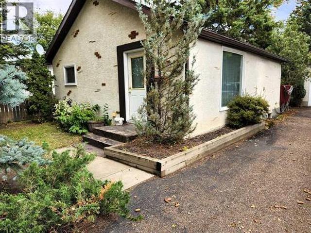 3203 50 Avenue, Lloydminster, SK, S9V 0N8 house for sale | Listing ID A2349 | Royal LePage