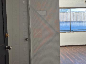 $ 320.000 Departamento en Arriendo en San Miguel 1 dormitorio 1 baño / Kutt Property