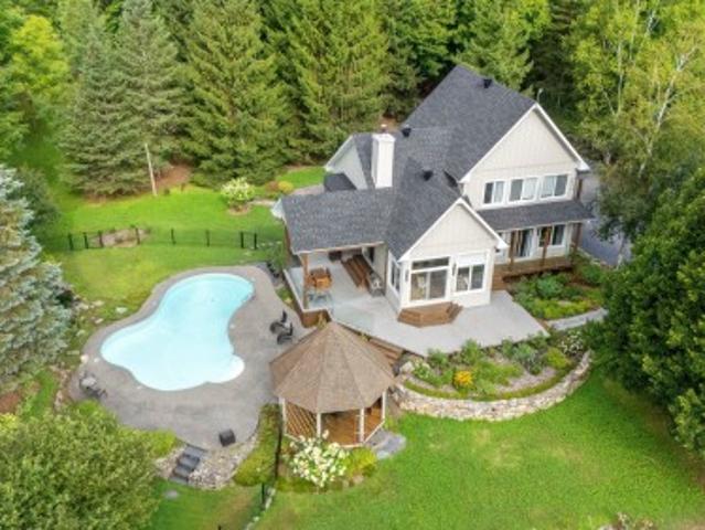 320 Ch. D'Iron Hill, Lac Brome, QC, J3L 3E3 Luxury House for sale | Listing ID 21137 | Royal LePage Carriage Trade Luxury Properties