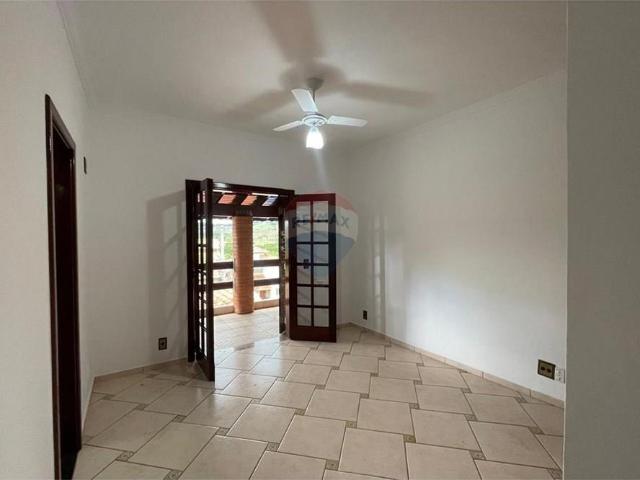 320 Área Útil Casa de Condomínio Alugar, 3 Dormitórios localizado em Villaggio Capríccio, Louveira, São Paulo, 13291350 | Brasil