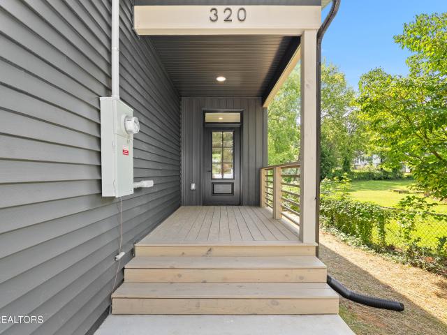 320 Avenue B