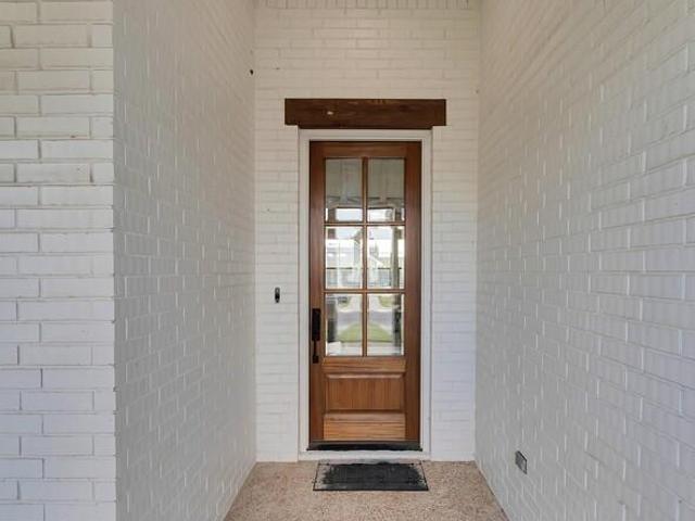 320 Daisy Lane