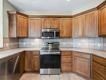 320 Fiddlers Cove