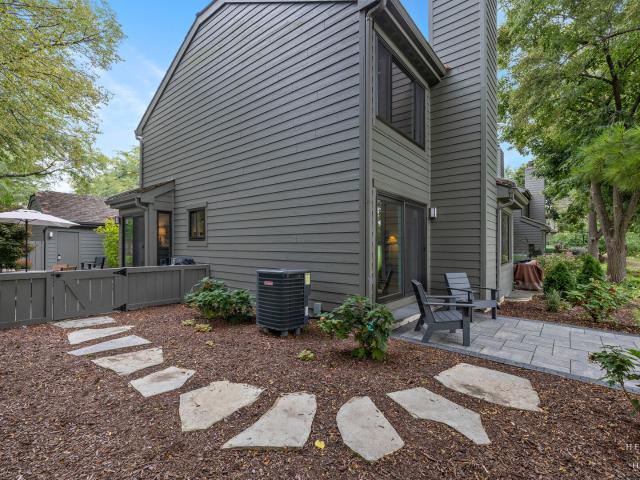 320 Oak Hill Road