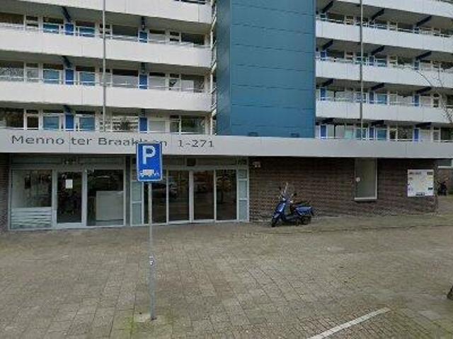 320 m2 apartment for rent in Delft