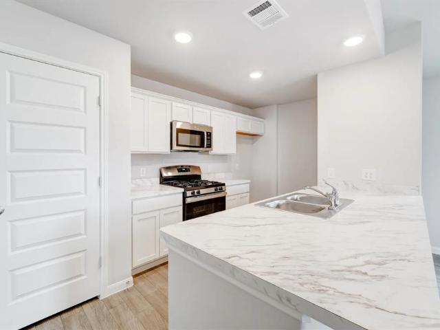 320 Maxine Court