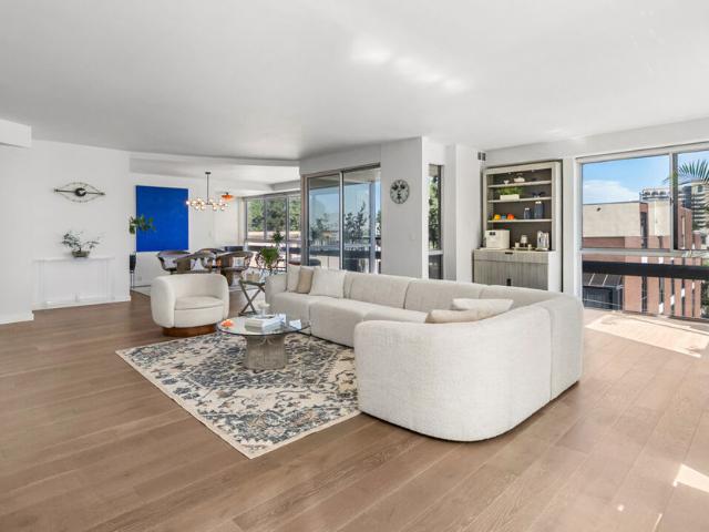 320 N Maple Drive 507