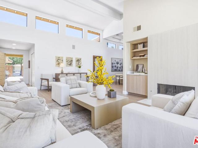 320 S Sierra Madre