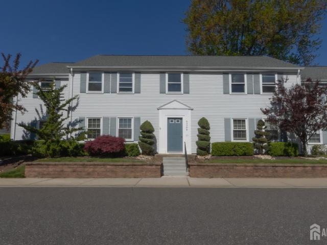 320 Sharon Way B