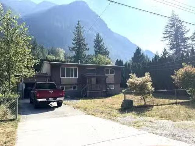 320 Robertson Crescent, Hope, BC, V0X 1L4 house for sale Li.