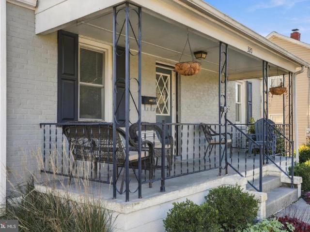 320 W 9Th Street