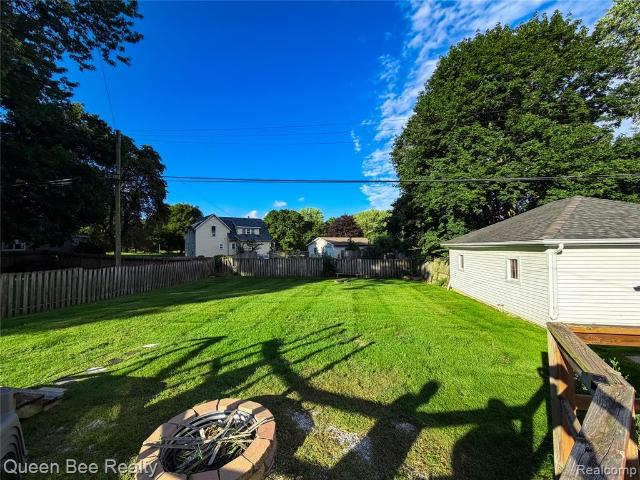 320 W Bush Street