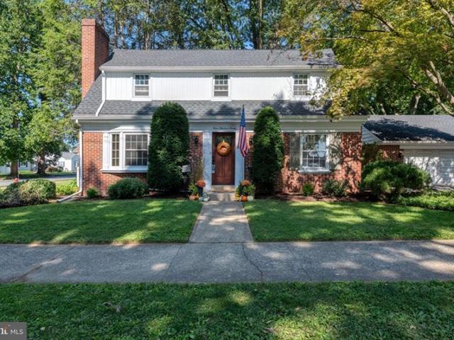 320 W End Ave, Manheim, PA 17545