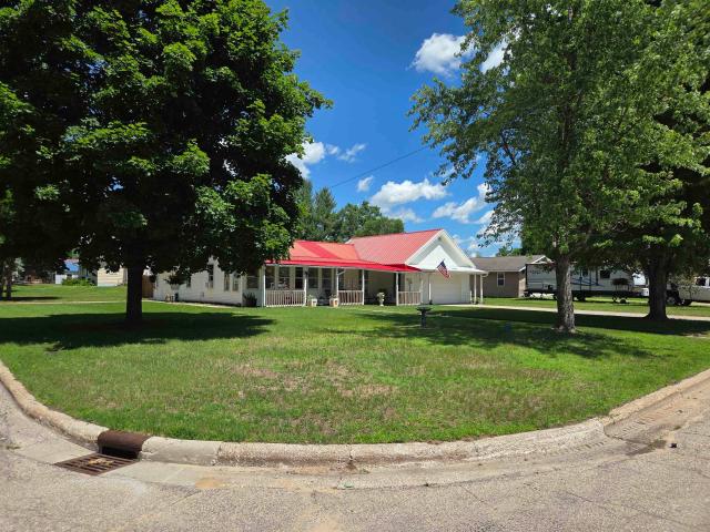 320 W Nebraska Street