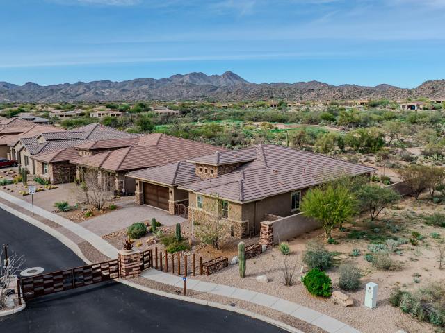 320 w saguaro arm trail