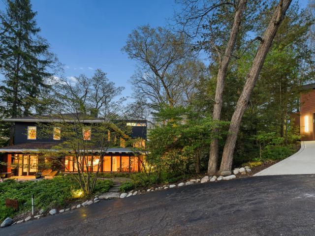 3214 Miami Trail