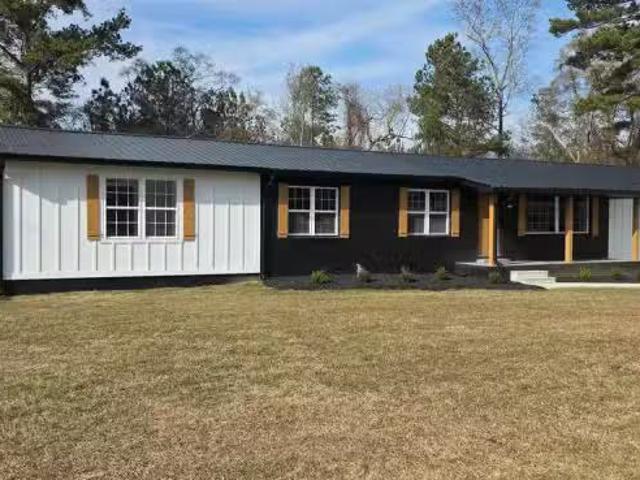 3215 CEDAR BLUFF RD, CENTRE, AL 35960