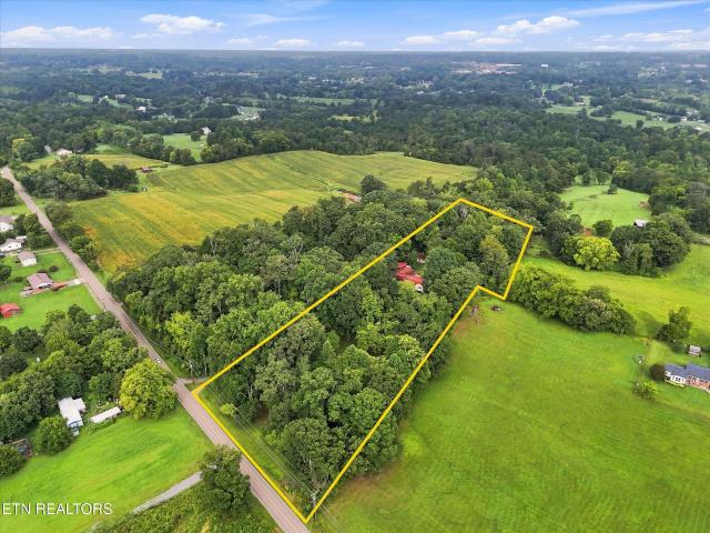 3215 Tuckaleechee Pike