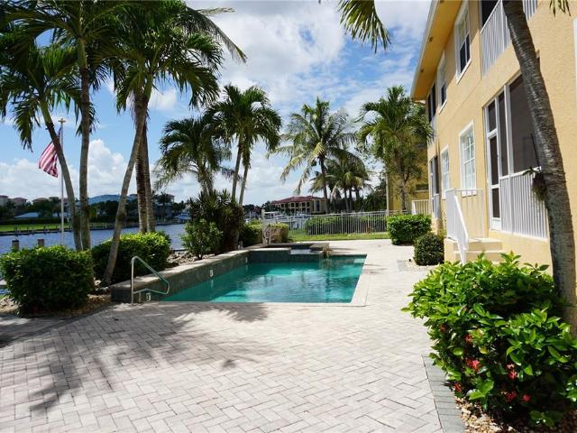 3216 Purple Martin Dr, Unit 121, Punta Gorda, FL 33950 | MLS #C7505