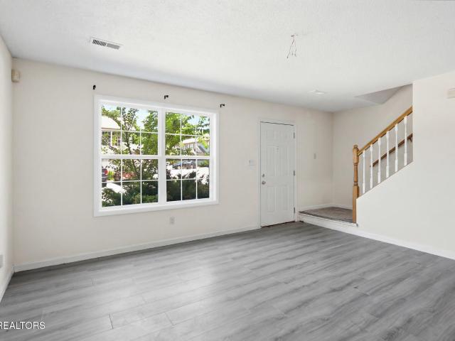 3216 Quiet Way