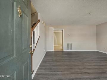 3216 Quiet Way